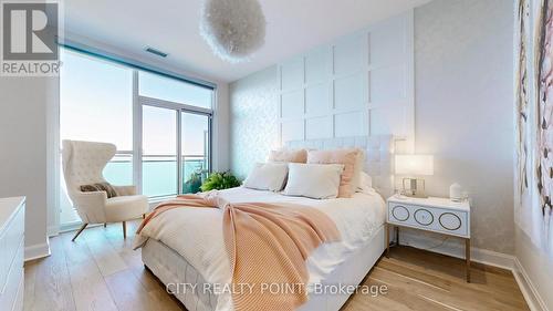Uph4103 - 33 Shore Breeze Drive, Toronto W06, ON - Indoor Photo Showing Bedroom