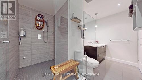 Uph4103 - 33 Shore Breeze Drive, Toronto W06, ON - Indoor Photo Showing Bathroom