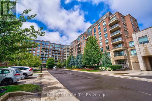 316 - 2480 Prince Michael Drive, Oakville, ON - Outdoor With Facade