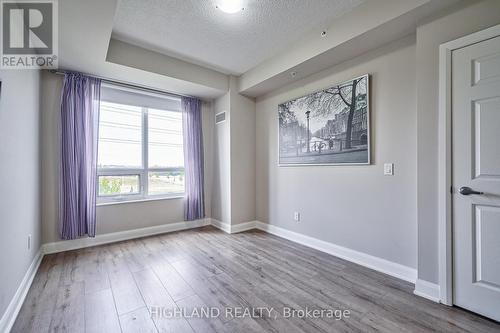 316 - 2480 Prince Michael Drive, Oakville, ON - Indoor Photo Showing Other Room