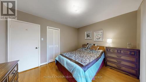 35 Murmouth Road, Toronto, ON - Indoor Photo Showing Bedroom