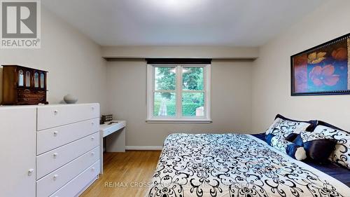 35 Murmouth Road, Toronto, ON - Indoor Photo Showing Bedroom