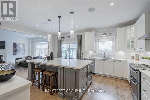 1624 William Lott Drive N, Oshawa (Taunton), ON - Indoor Photo Showing Kitchen With Upgraded Kitchen