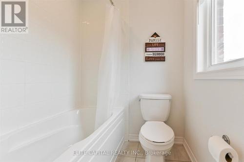 65 Seedling Crescent, Whitchurch-Stouffville (Stouffville), ON - Indoor Photo Showing Bathroom