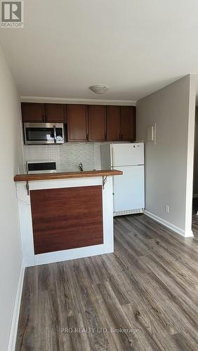 46 Twenty Second Street W, Toronto, ON - Indoor Photo Showing Kitchen