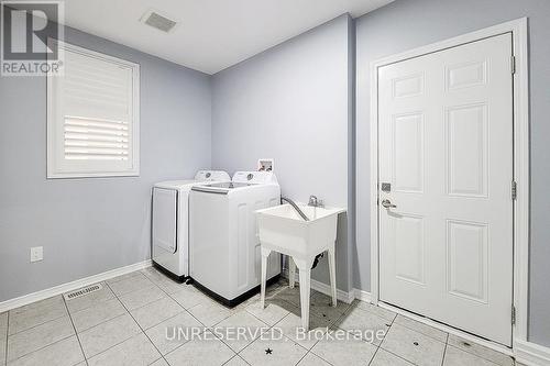 47 Fleming Crescent, Haldimand, ON - Indoor Photo Showing Laundry Room