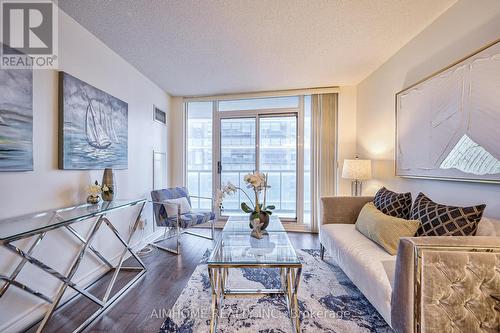 2708 - 30 Grand Trunk Crescent, Toronto, ON - Indoor Photo Showing Living Room