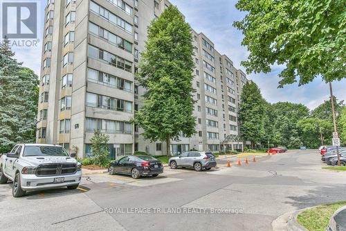 1001 - 570 Proudfoot Lane, London, ON - Outdoor With Facade