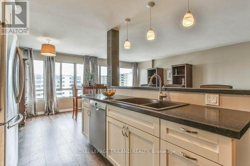 1001 - 570 Proudfoot Lane, London, ON - Indoor Photo Showing Kitchen With Double Sink