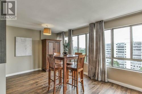 1001 - 570 Proudfoot Lane, London, ON - Indoor Photo Showing Dining Room