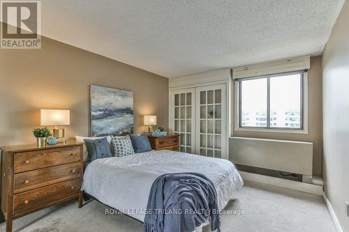 1001 - 570 Proudfoot Lane, London, ON - Indoor Photo Showing Bedroom