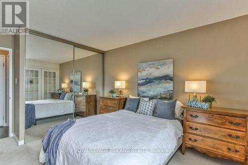 1001 - 570 Proudfoot Lane, London, ON - Indoor Photo Showing Bedroom