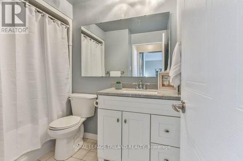 1001 - 570 Proudfoot Lane, London, ON - Indoor Photo Showing Bathroom