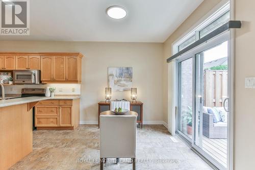 533 Mcgarrell Place, London, ON - Indoor Photo Showing Kitchen