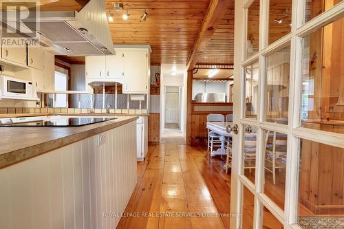 2022 Valens Road N, Hamilton, ON - Indoor Photo Showing Kitchen