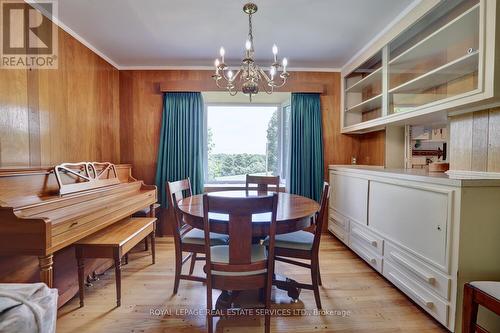 2022 Valens Road N, Hamilton, ON - Indoor Photo Showing Dining Room