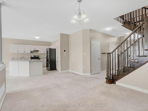 52-52 Dolomiti Crt, Hamilton, ON - Indoor