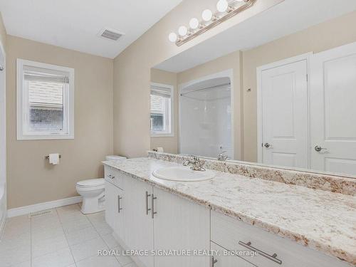 52-52 Dolomiti Crt, Hamilton, ON - Indoor Photo Showing Bathroom