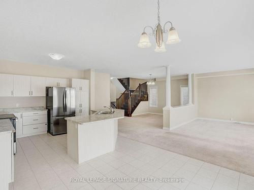 52-52 Dolomiti Crt, Hamilton, ON - Indoor Photo Showing Kitchen