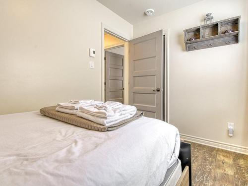 Chambre Ã Â coucher - 46 Imp. Du Cerf, Lac-Supérieur, QC - Indoor Photo Showing Bedroom