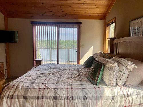 59 Poplar Bay, Kenora, ON - Indoor Photo Showing Bedroom