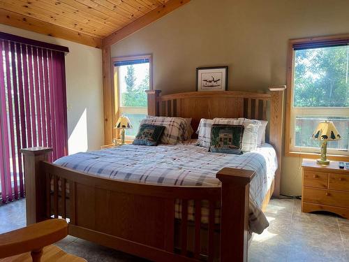 59 Poplar Bay, Kenora, ON - Indoor Photo Showing Bedroom