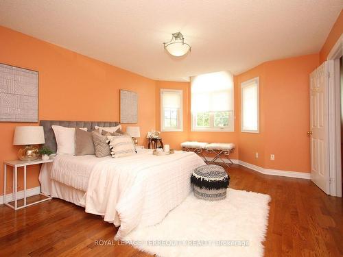 41 Tipton Cres, Ajax, ON - Indoor Photo Showing Bedroom