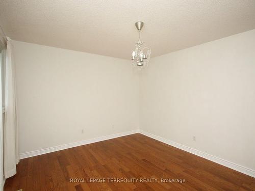 41 Tipton Cres, Ajax, ON - Indoor Photo Showing Other Room