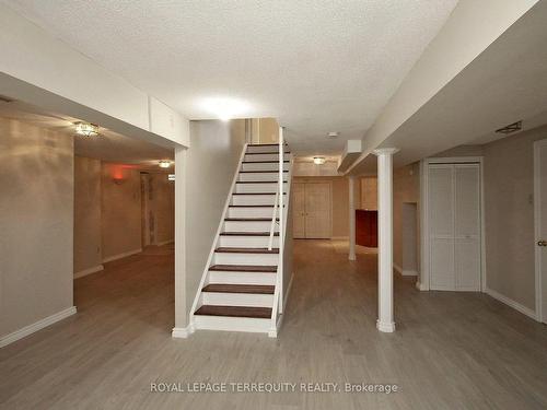 41 Tipton Cres, Ajax, ON - Indoor Photo Showing Other Room