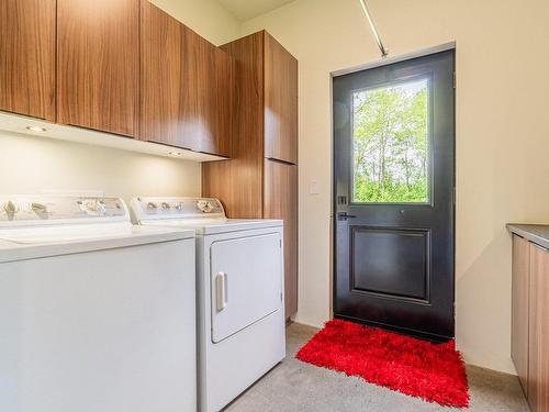 Laundry room - 475 Ch. Du Sanctuaire, Sherbrooke (Fleurimont), QC - Indoor Photo Showing Laundry Room