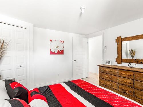 Master bedroom - 625  - 631 Av. De Grand-Mère, Shawinigan, QC - Indoor Photo Showing Bathroom