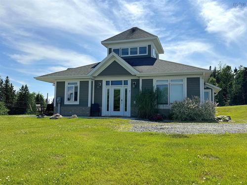 7 Bell Bay Way, Baddeck, NS 