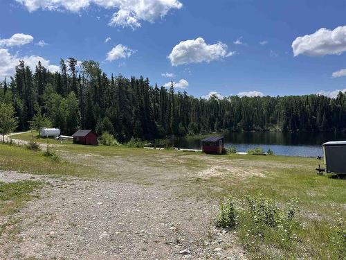 33 Old Forestry Road, Nakina, ON 