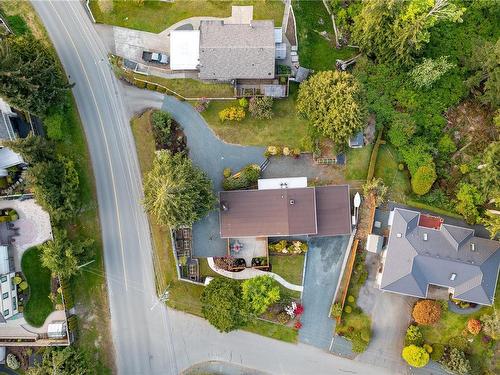 661 Belyea Rd, Qualicum Beach, BC 