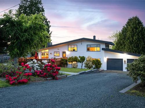 661 Belyea Rd, Qualicum Beach, BC 