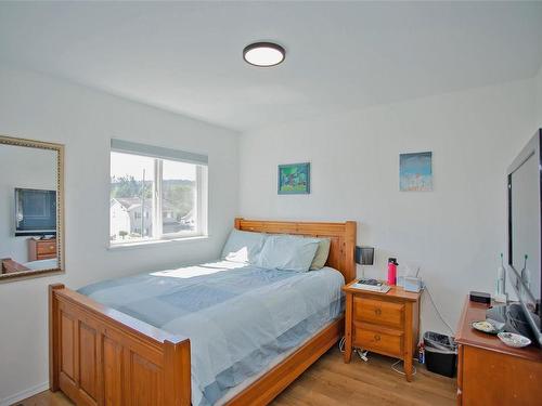 406 Murray St, Nanaimo, BC - Indoor Photo Showing Bedroom