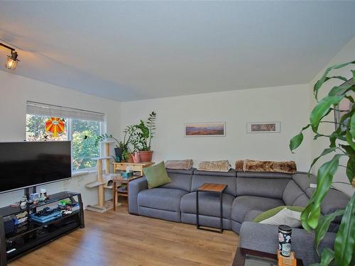 406 Murray St, Nanaimo, BC - Indoor Photo Showing Living Room