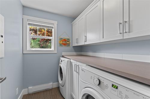 106-3606 25Th Avenue, Vernon, BC - Indoor Photo Showing Laundry Room