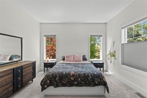 106-3606 25Th Avenue, Vernon, BC - Indoor Photo Showing Bedroom