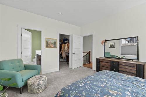 106-3606 25Th Avenue, Vernon, BC - Indoor Photo Showing Bedroom