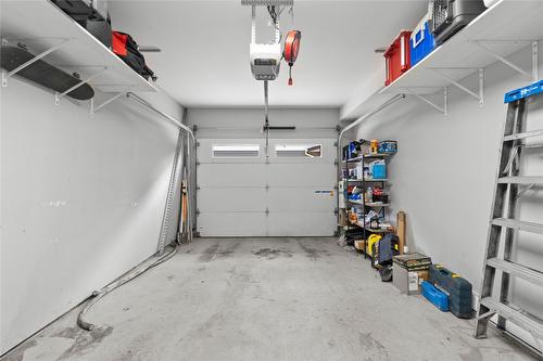 106-3606 25Th Avenue, Vernon, BC - Indoor Photo Showing Garage