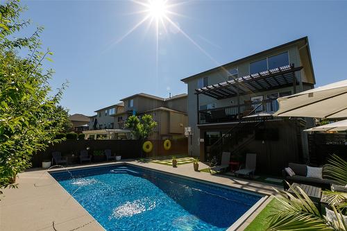 524 South Crest Drive, Kelowna, BC - Outdoor With In Ground Pool