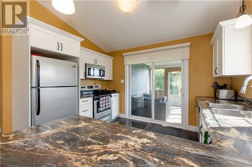 306 Glengrove, Moncton, NB - Indoor Photo Showing Kitchen With Double Sink
