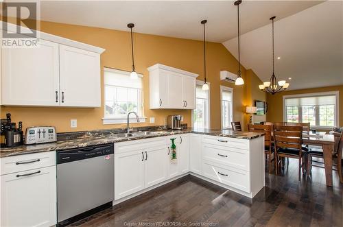 306 Glengrove, Moncton, NB - Indoor Photo Showing Kitchen With Upgraded Kitchen