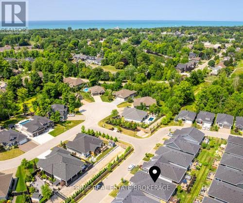 9 Sunrise Lane, Lambton Shores (Grand Bend), ON 