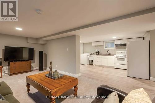 257 Arden Drive, Oshawa (Eastdale), ON - Indoor Photo Showing Living Room