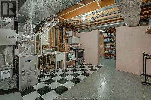 3169 Clemenceau Boulevard, Windsor, ON - Indoor Photo Showing Basement