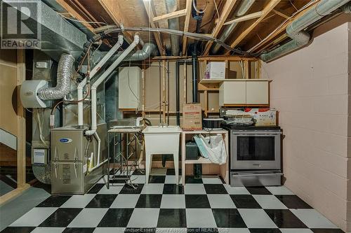 3169 Clemenceau Boulevard, Windsor, ON - Indoor Photo Showing Basement