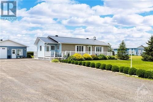 3004 Dunning Road, Ottawa, ON - Outdoor With Deck Patio Veranda