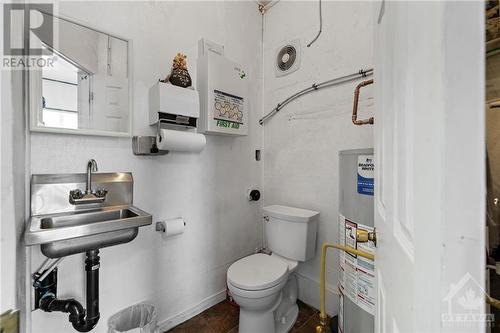 3004 Dunning Road, Ottawa, ON - Indoor Photo Showing Bathroom